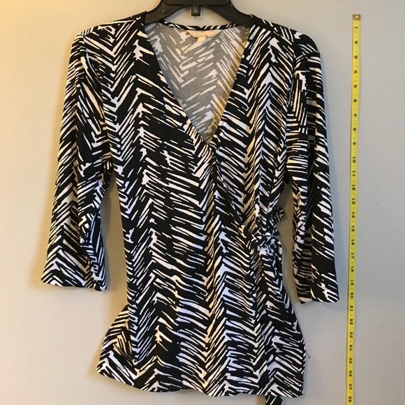 Banana Republic Wrap Top Black & White Size 10 - Picture 2 of 3